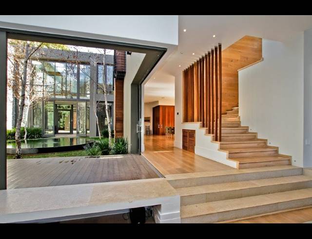 4 BEDROOM HOUSE TO LET IN MELROSE